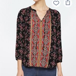 Mason & Belle Caseey Tassel Detail Top